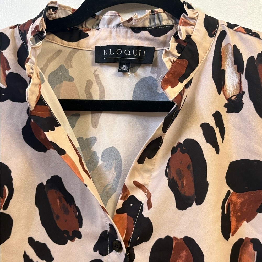 Eloquii Black and Brown Blouse with Mandarin Collar and Buttoned Style - Picture 3 of 6